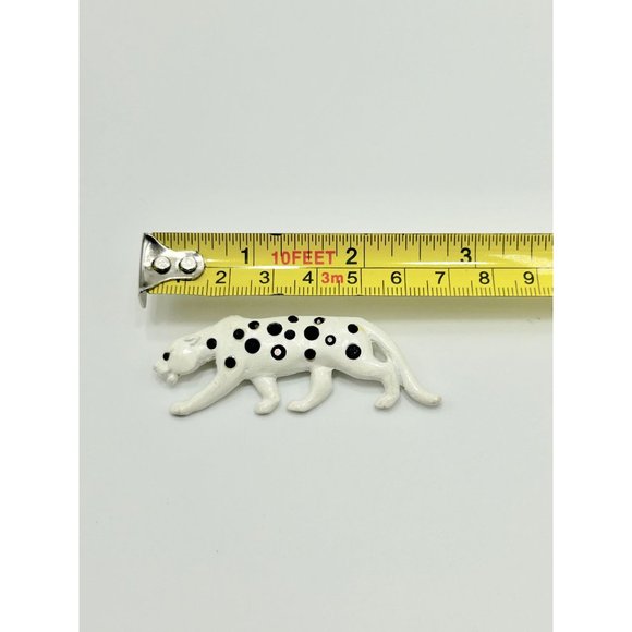 Vintage KJL Signed White Enamel Cheetah Pin Brooch Black Rhinestones Wild Cat - Picture 9 of 10
